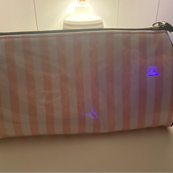 Cosmetic bag Victoria secrets - Picture 2 of 5